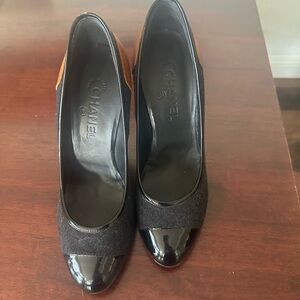 CHANEL classic pump  Black and Tan with patant leather toe
